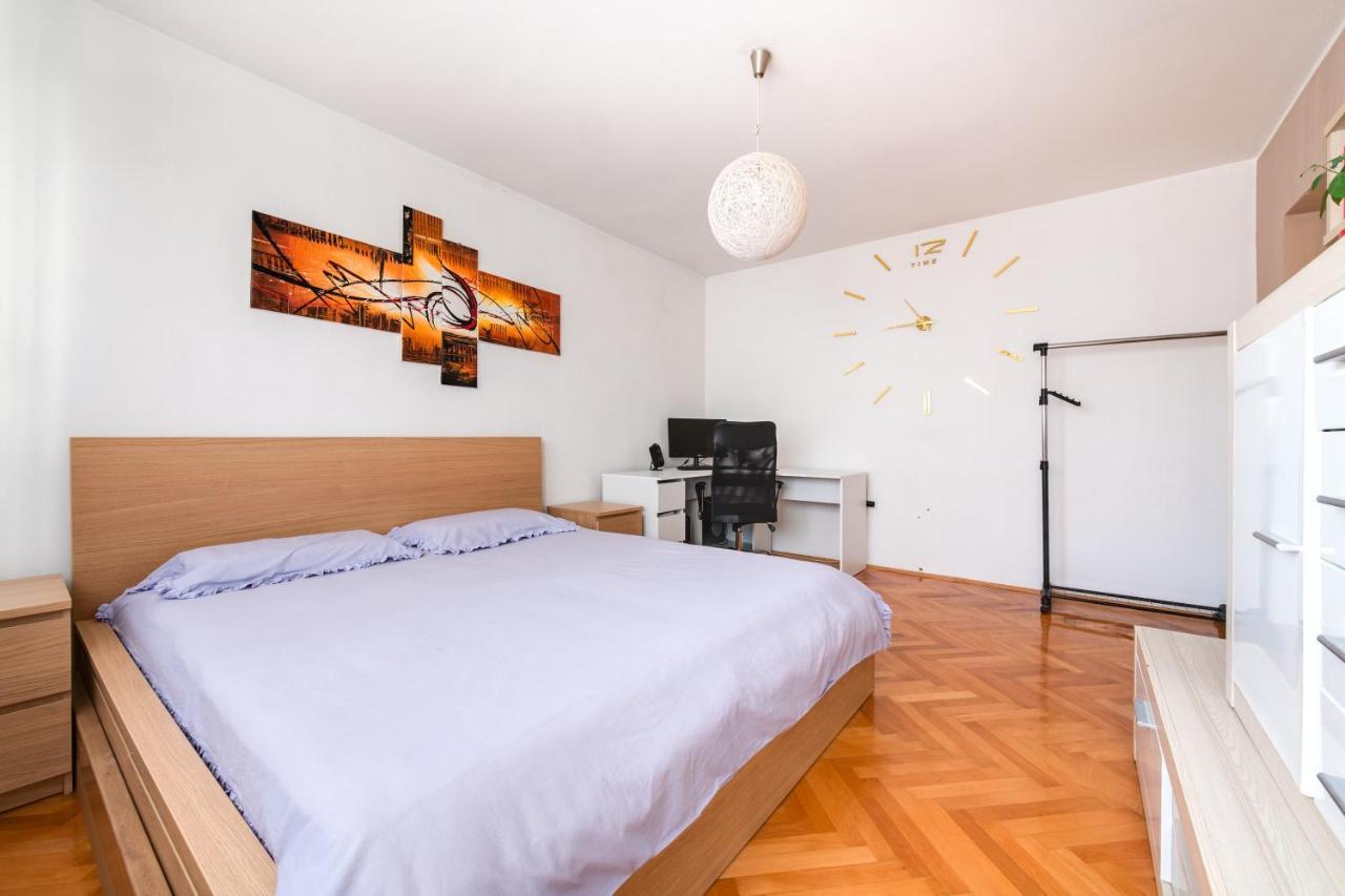 Apartment Niksa พูลา ภายนอก รูปภาพ