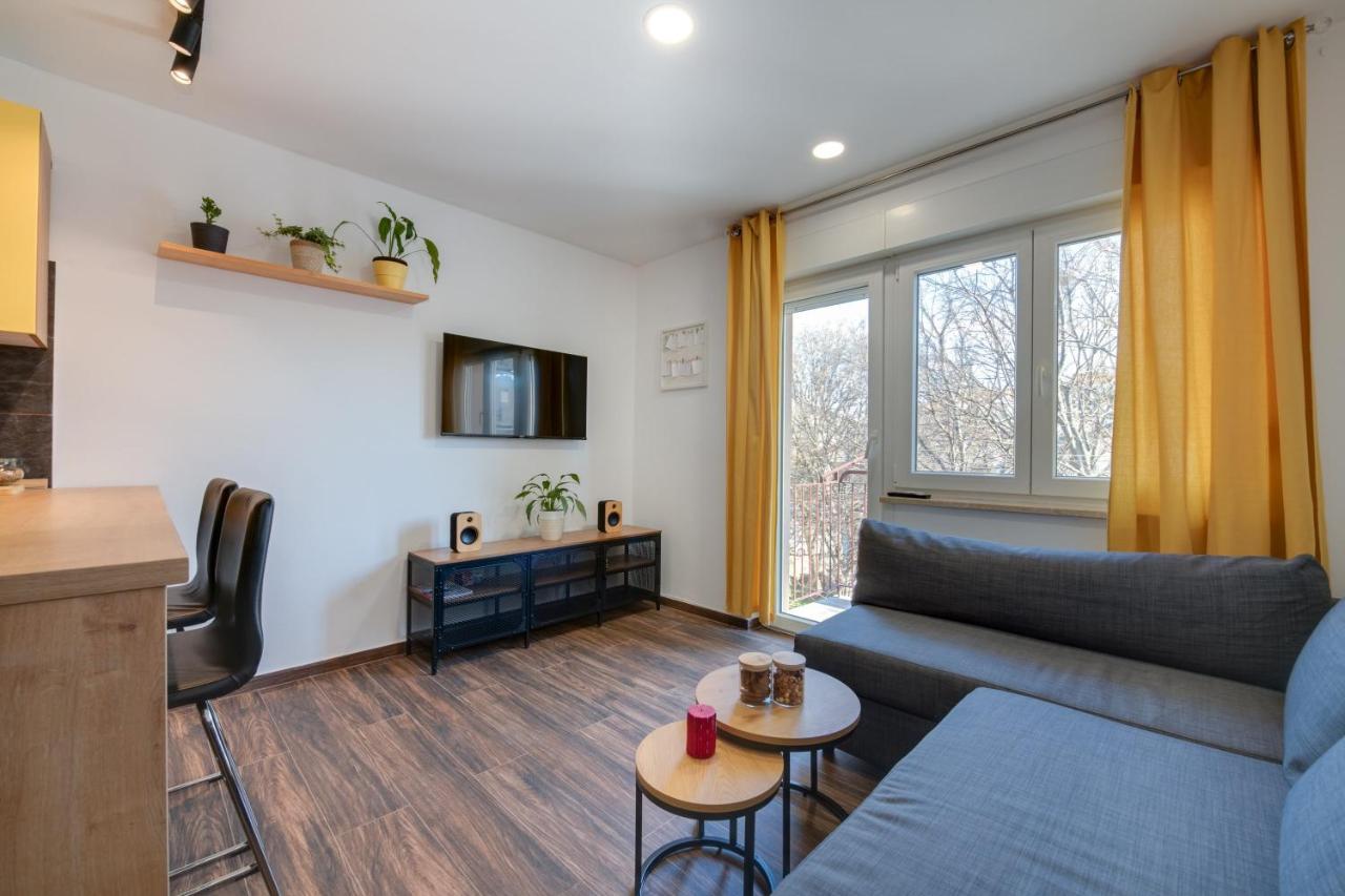 Apartment Niksa พูลา ภายนอก รูปภาพ