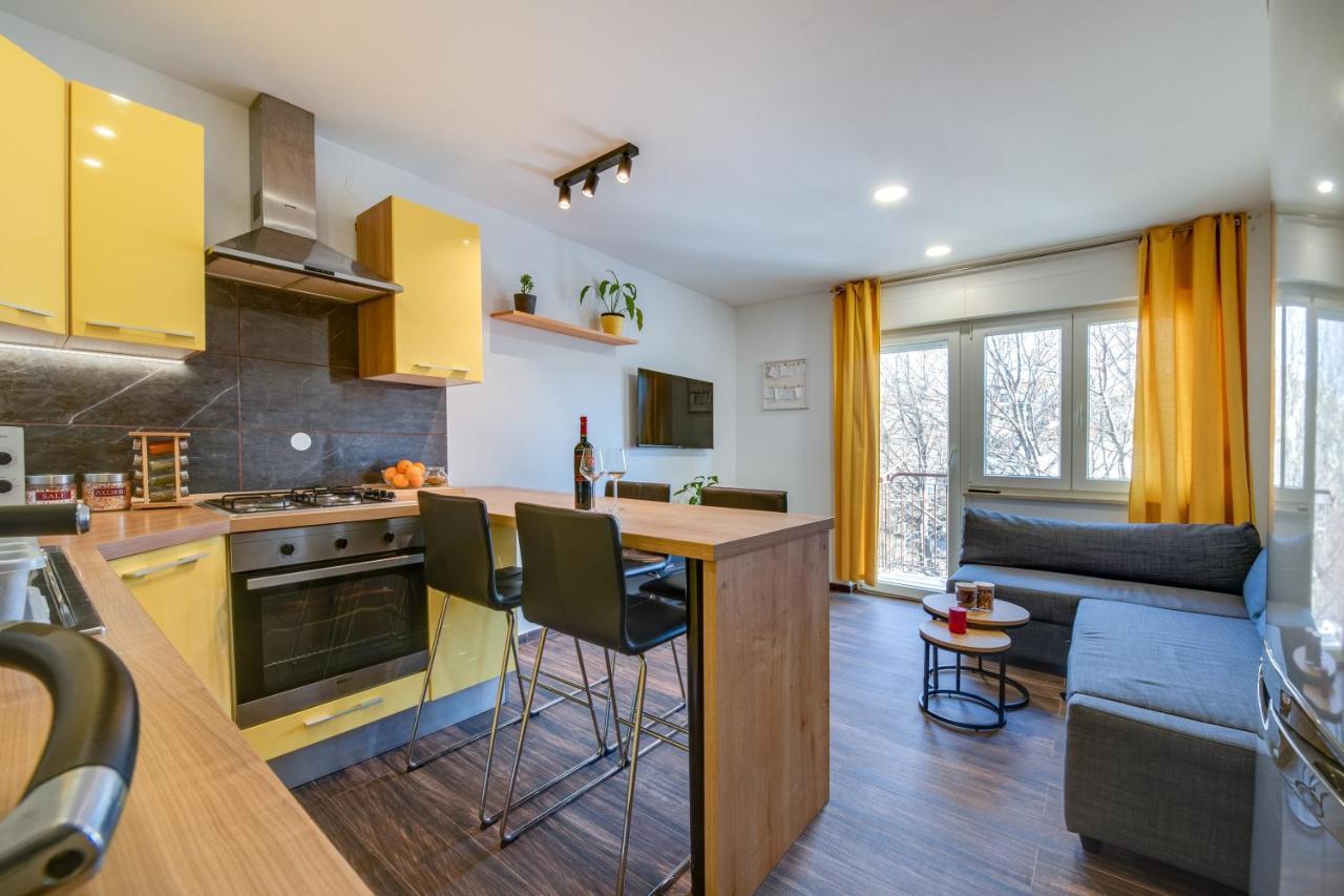 Apartment Niksa พูลา ภายนอก รูปภาพ